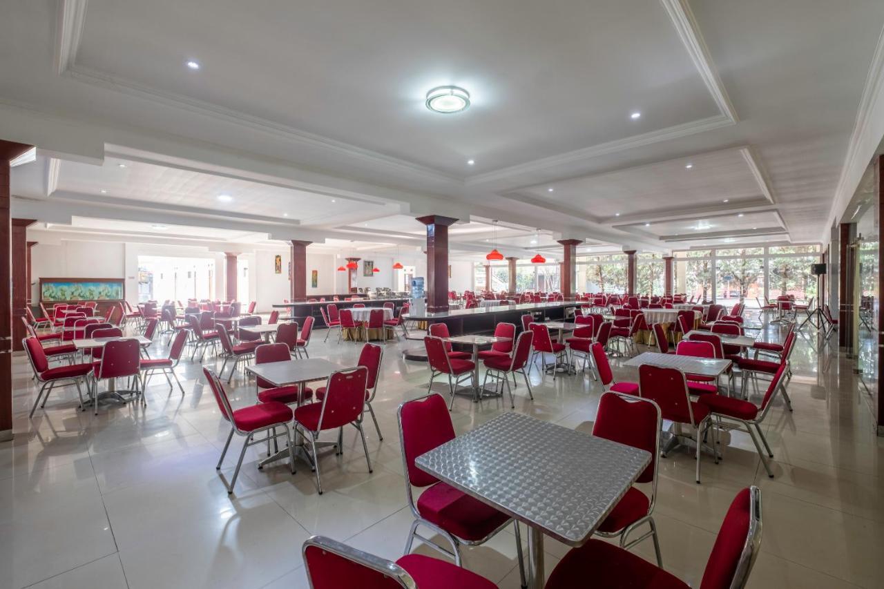 Narima Resort Hotel Lembang Exterior photo