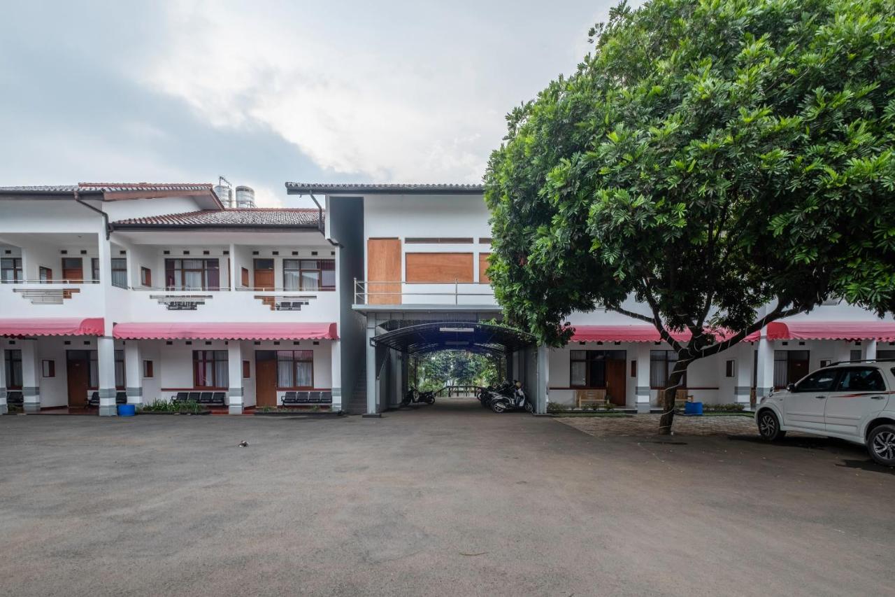 Narima Resort Hotel Lembang Exterior photo